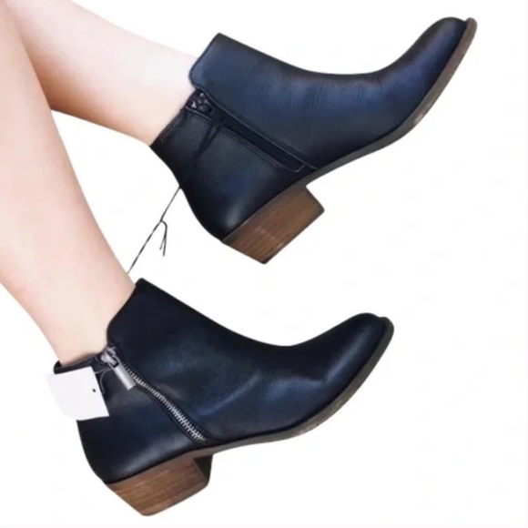 Kensie Women’s Black Ghita Leather Ankle Booties, size 7.5 - Picture 1 of 10
